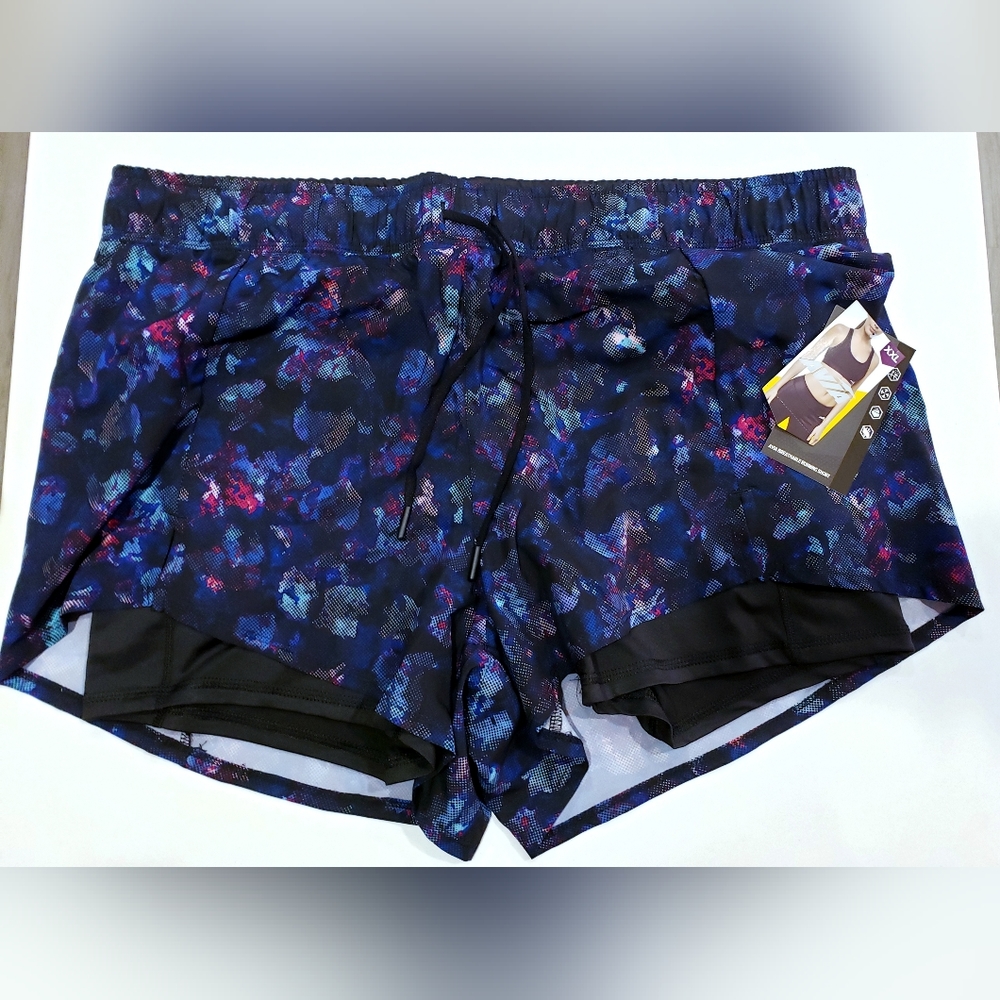 Avia Women's Shorts XXL NEW